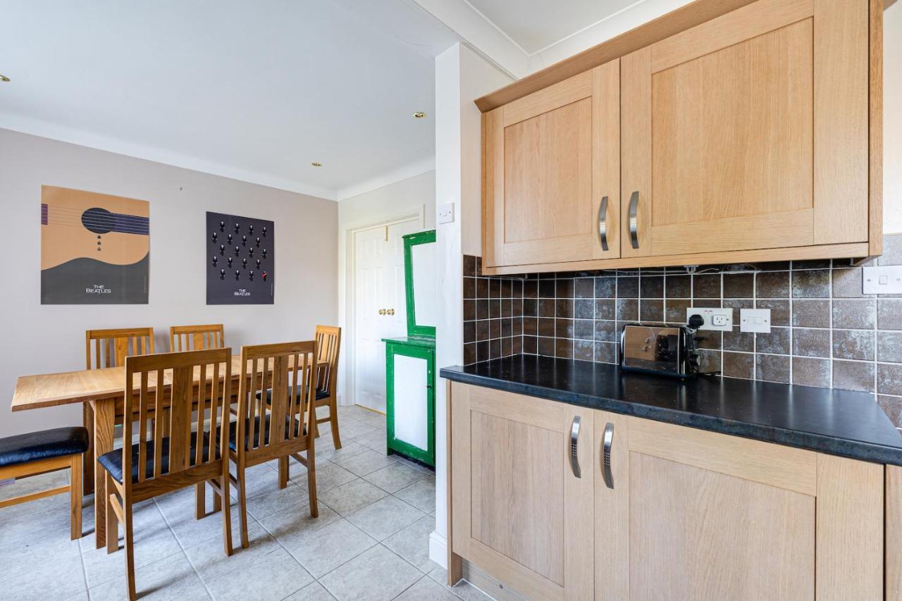 George Harrison'S Former 3Bed Home In Liverpool Speke Εξωτερικό φωτογραφία